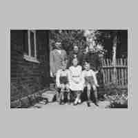027-0070 Familie Hermann Selke im Jahre 1934 .JPG